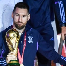 Torcedores apoiam que Lionel Messi não volte ao Barcelona